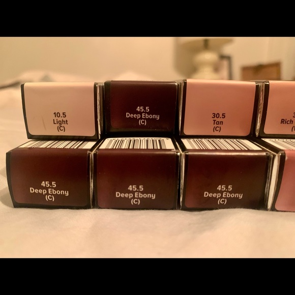 Bye Bye Under Eye concealer - Picture 5 of 9